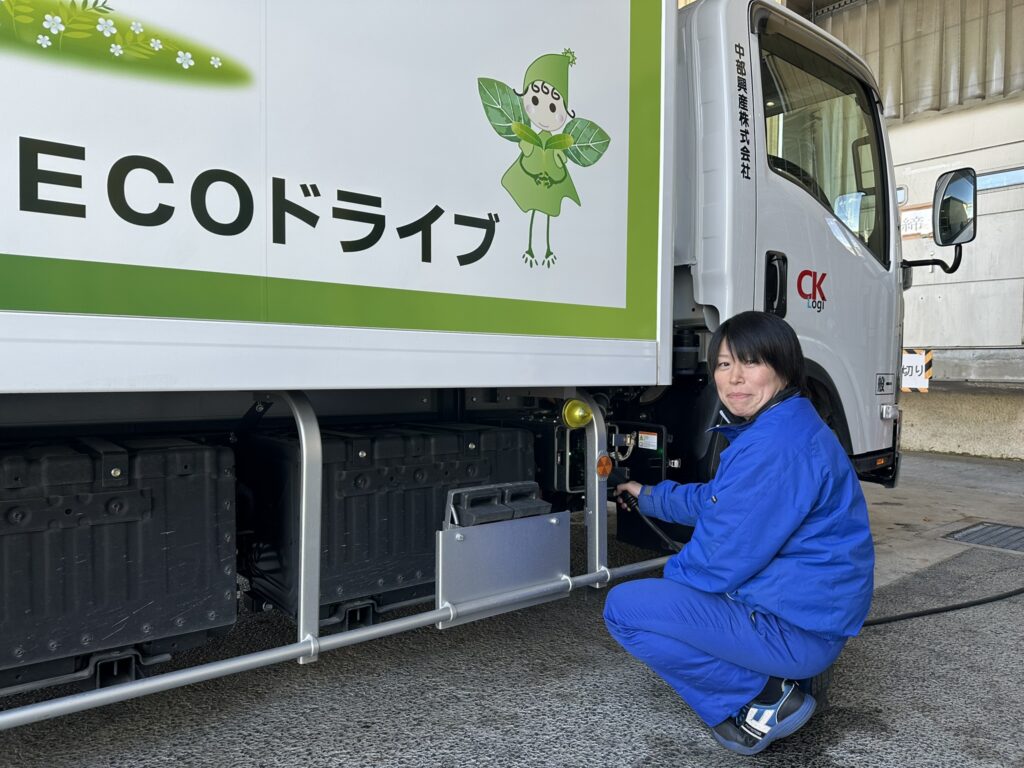 先輩社員06